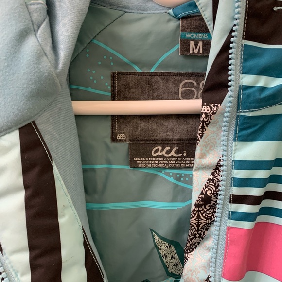 **686** Ski/Snowboard Jacket Sz: M - Picture 5 of 11